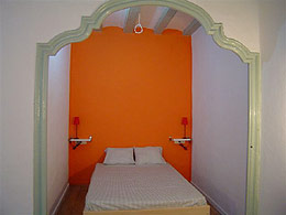 B&B Barcellona, Spagna